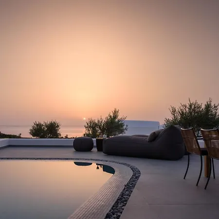 Luxury Bed & Breakfast Fira (Santorini)